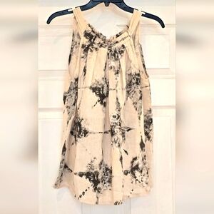 Bellaumbra  Sleeveless Linen Top